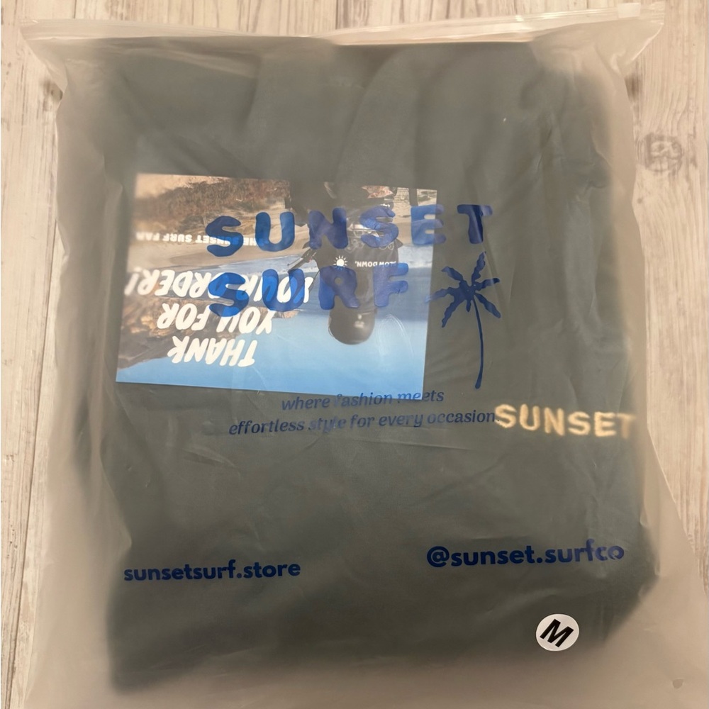 Sunset Surf Coastal Explore Hoodie Let's Explore Together Graphic Hoodie Medium - Picture 11 of 14